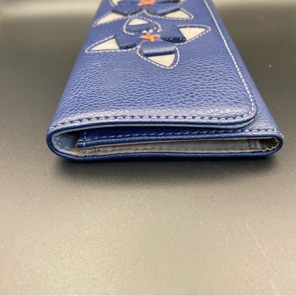 Relic by Fossil Leather Wallet - Picture 9 of 9